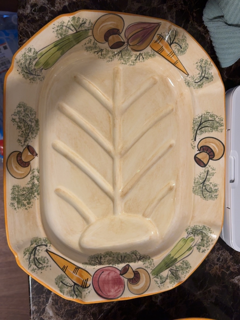 Hand-Painted Vegetable Motif Ceramic Platter - Cream & Multicolor